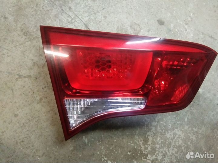 Фонарь левый в крышку багажника Киа Рио 3 рестайл