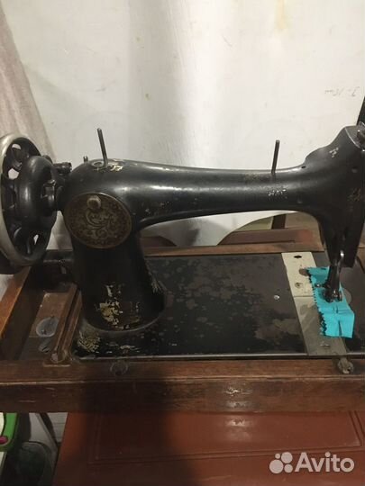 Швейная машина зингер ручная
