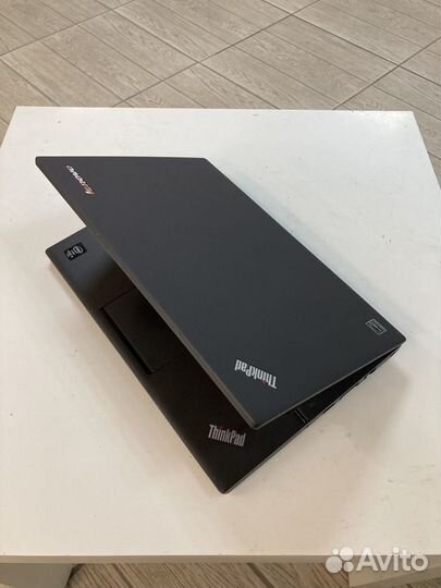Ноутбук Lenovo на Core i5-5300U 2.3 GHz