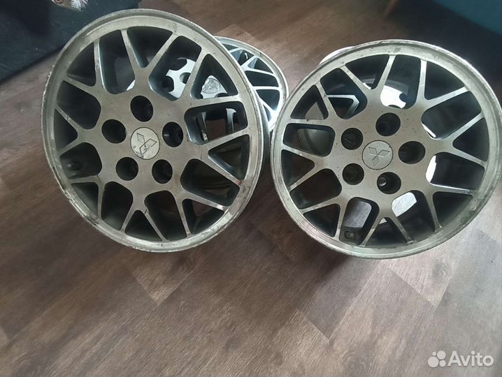 Литые диски r15 Mitsubishi 4 штуки