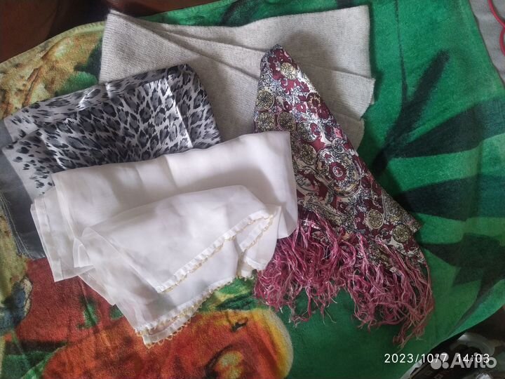 Шарфы платки палантины