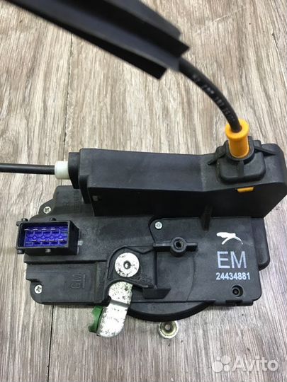 Замок двери передний правый Opel Combo фургон 2005