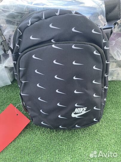 Сумка Nike Heritage Swoosh