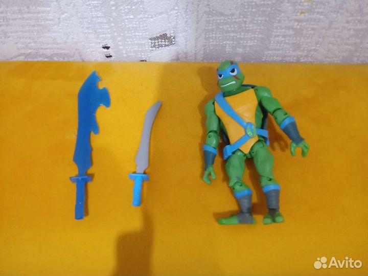 Игрушка черепашка ниндзя Леонардо