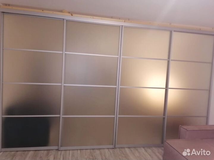 Раздвижные двери стеклянные для зонирования