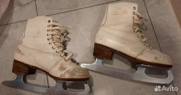 Коньки фигурные Скороход