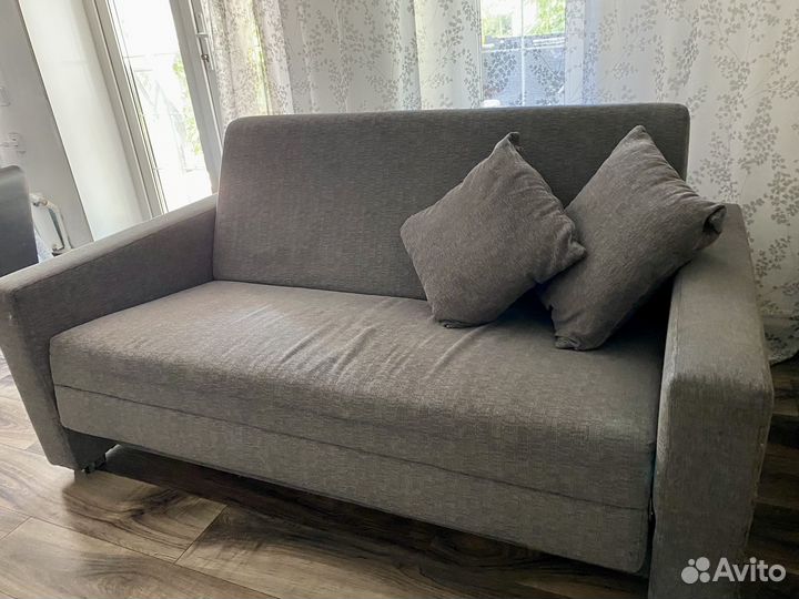 Диван бу Икеа