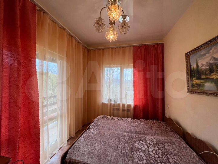 Дом 100 м² на участке 1,5 сот.