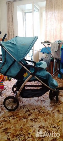 Прогулочная коляска