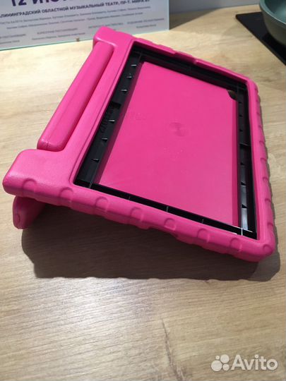 Чехол бампер на планшет Lenovo Tab M10 plus новый