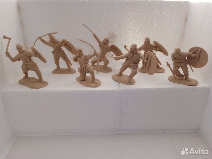 Солдатики Дзи, Маrx, Conte