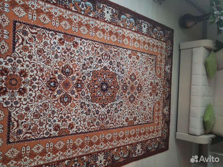 Ковер шерстяной 2 на 3 и 1.5 на 2