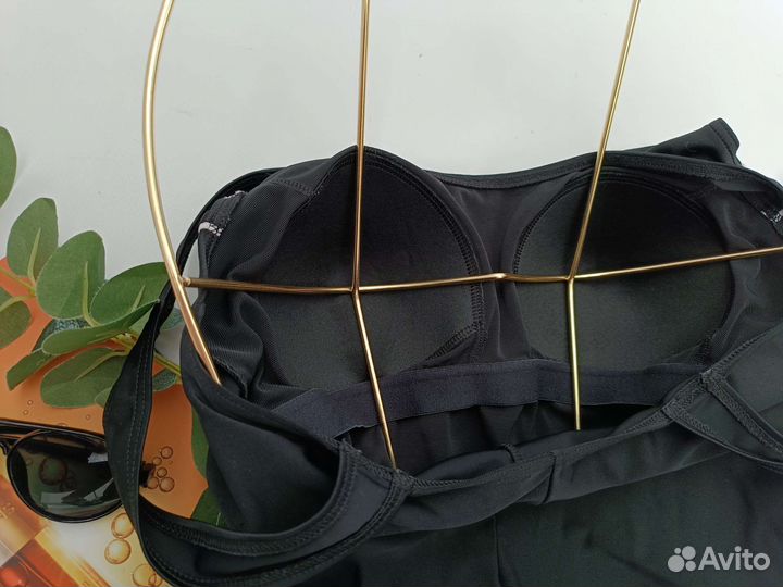 Купальник женский слитный 46