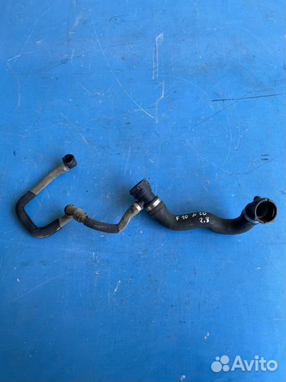 Патрубок радиатора нижний на BMW F10 N20