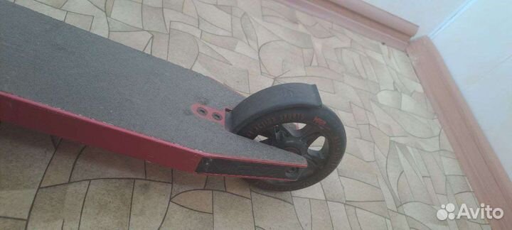 Трюковой самокат MGP VX8Team