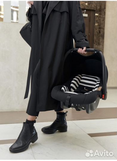 Детское автокресло люлька