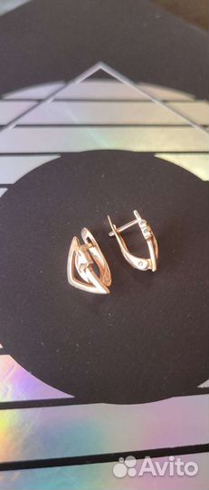Золотые серьги