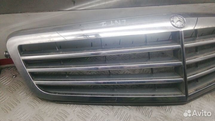 Решетка радиатора mercedes benz C-class W204 2007