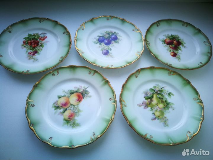 Антикварные десертные тарелки 