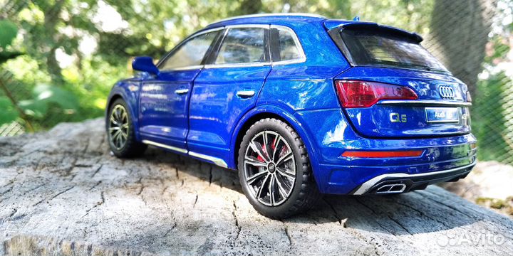 Audi Q5 машинка металлическая /20см