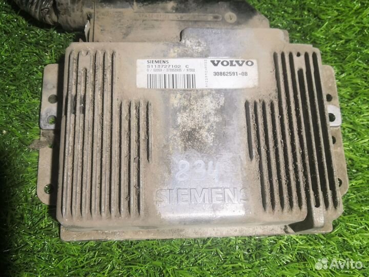 Блок управления двигателем Volvo s40 1,6