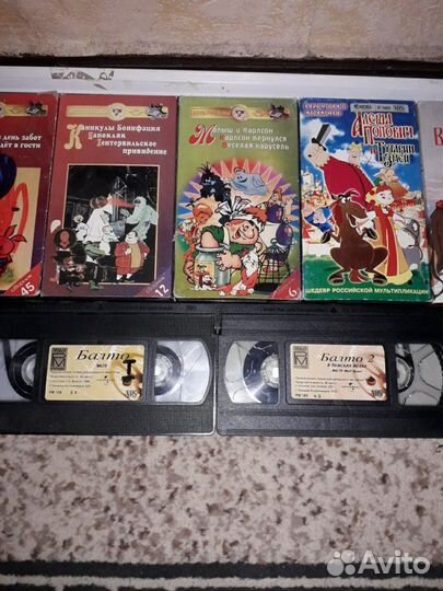 Видеокассеты с мультфильмами