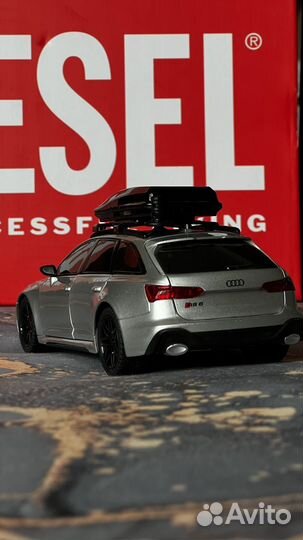 Металлическая машинка audi rs6