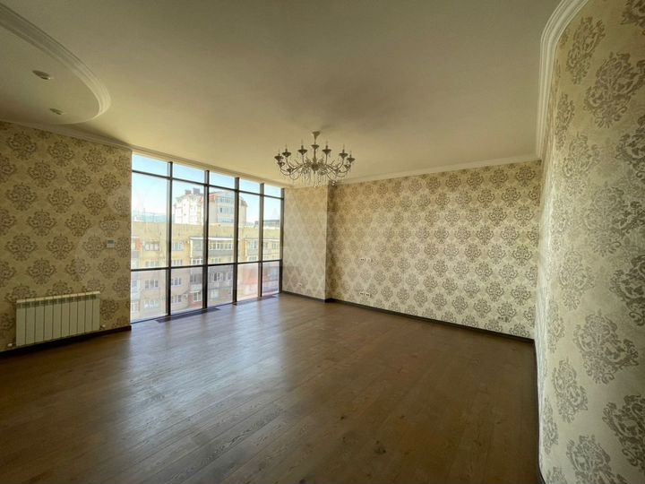 3-к. квартира, 120 м², 5/10 эт.