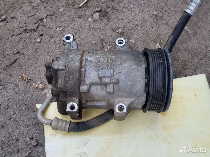 Компрессор кондиционера Toyota Corolla
