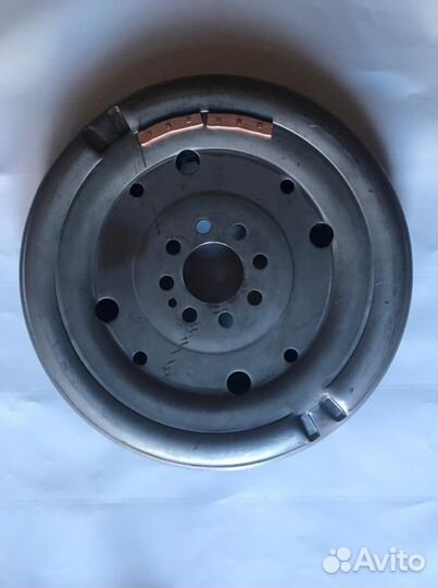 Маховик на VAG 1,8 TSI DSG7 dq200 8/129