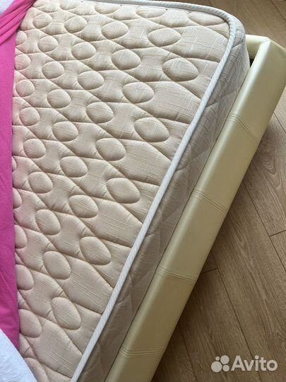 Кровать двухспальная с матрасом аскона бу