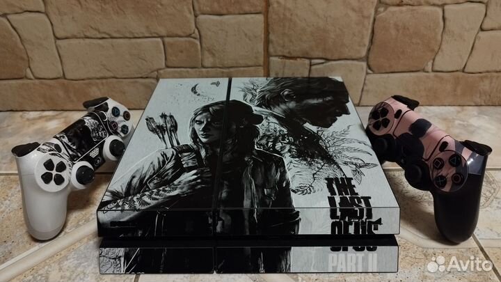 PlayStation 4 (The last of us )