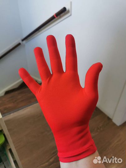 Перчатки для фигурного катания