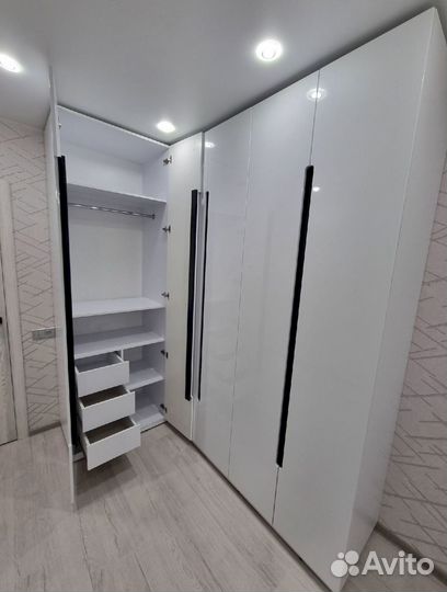 Стенка в гостиную