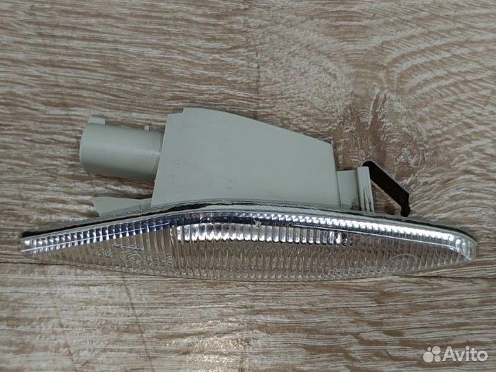 Повторитель поворота правый Bmw X5 E70 N52B30AF