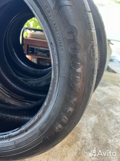Goodyear EfficientGrip 20.5/55 R17 91V
