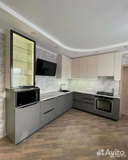 Кухня угловая новая