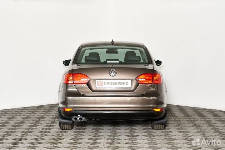 Volkswagen Jetta, 2012