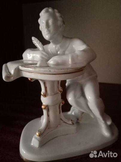 Фарфоровые статуэтки СССР Пушкин
