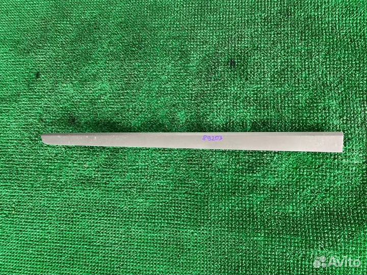 Молдинг двери лев. перед. Mercedes-benz M-class, M