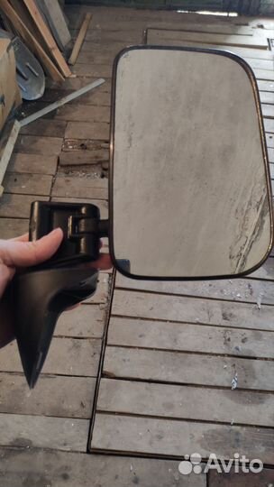 Зеркало на ниву