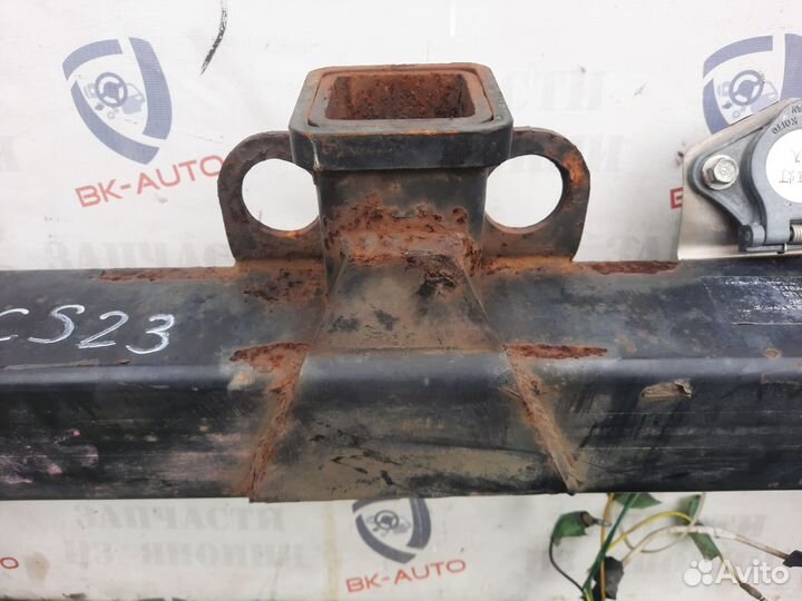 Фаркоп Chevrolet Suburban GMT400