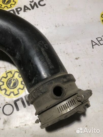 Патрубок корпуса воздушного фильтра Dodge Caliber