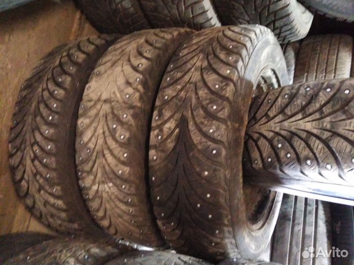 Sava Eskimo Stud 185/65 R15 88T