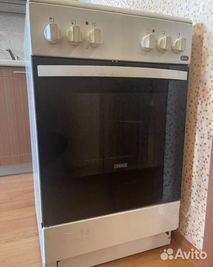 Электроплита с духовкой Zanussi