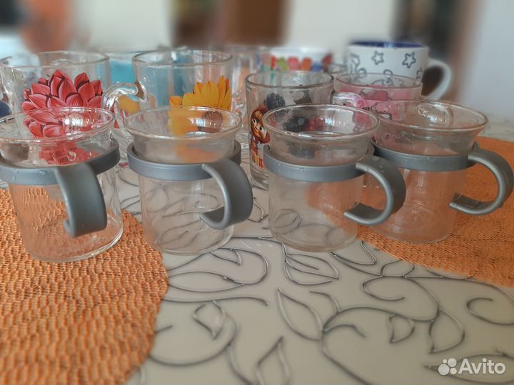 Кружки, стаканы, бокалы, креманки