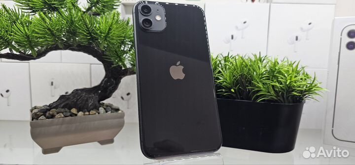 iPhone 11, 64 ГБ