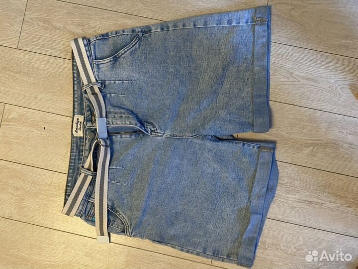 Женские джинсовые шорты