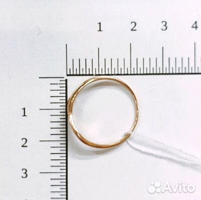 Золотое кольцо с камнем 19р