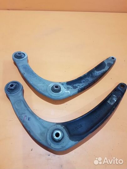 Рычаг передний правый на Peugeot 308